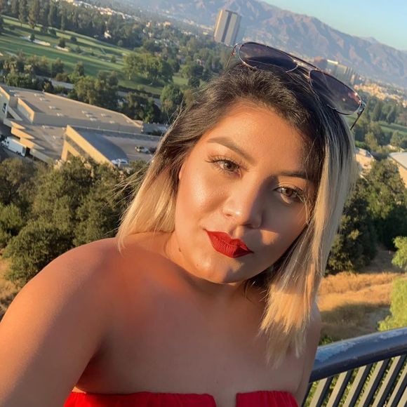 Meet your Posher, Isis - Picture 1 of 1